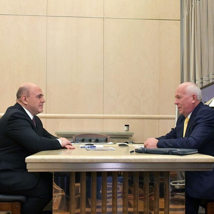 Михаил Мишустин провел рабочую встречу с главой Ростеха Сергеем Чемезовым 