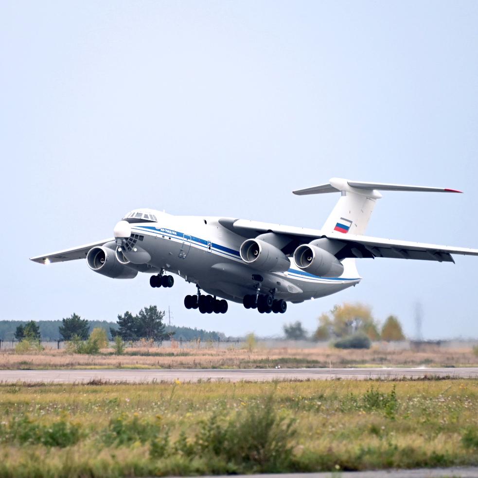 ОАК передала Минобороны транспортники Ил-76МД-90А и Ил-76МД-М