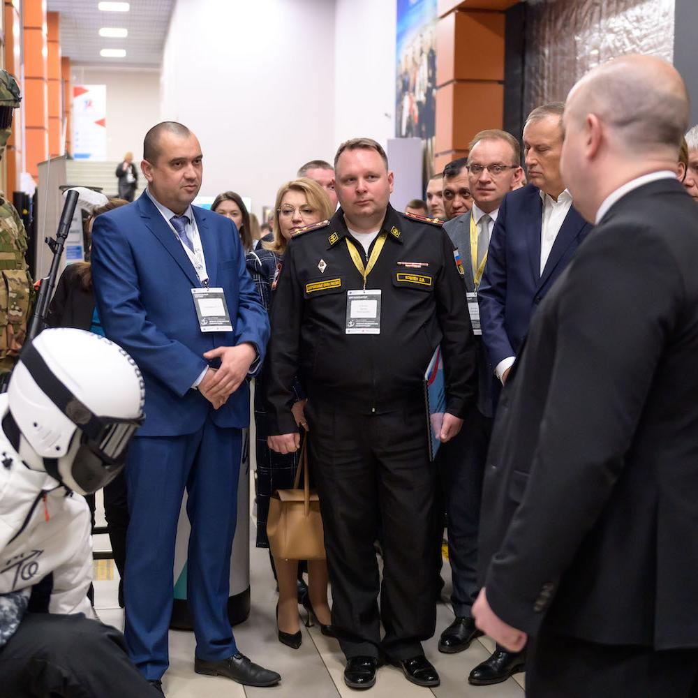 ЦИТО представил спортивные протезы на форуме по военной реабилитации